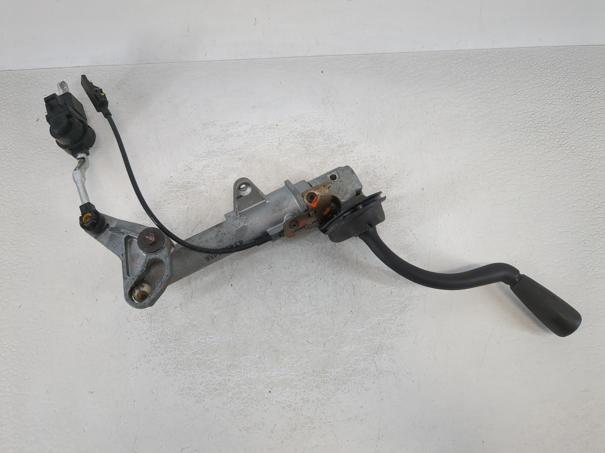 2005 Chevrolet Colorado Floor Console Assembly Shifter - Oemusedautoparts1.com