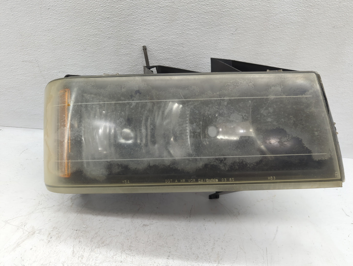 2004 Chevrolet Colorado Passenger Right Oem Head Light Headlight Lamp - Oemusedautoparts1.com
