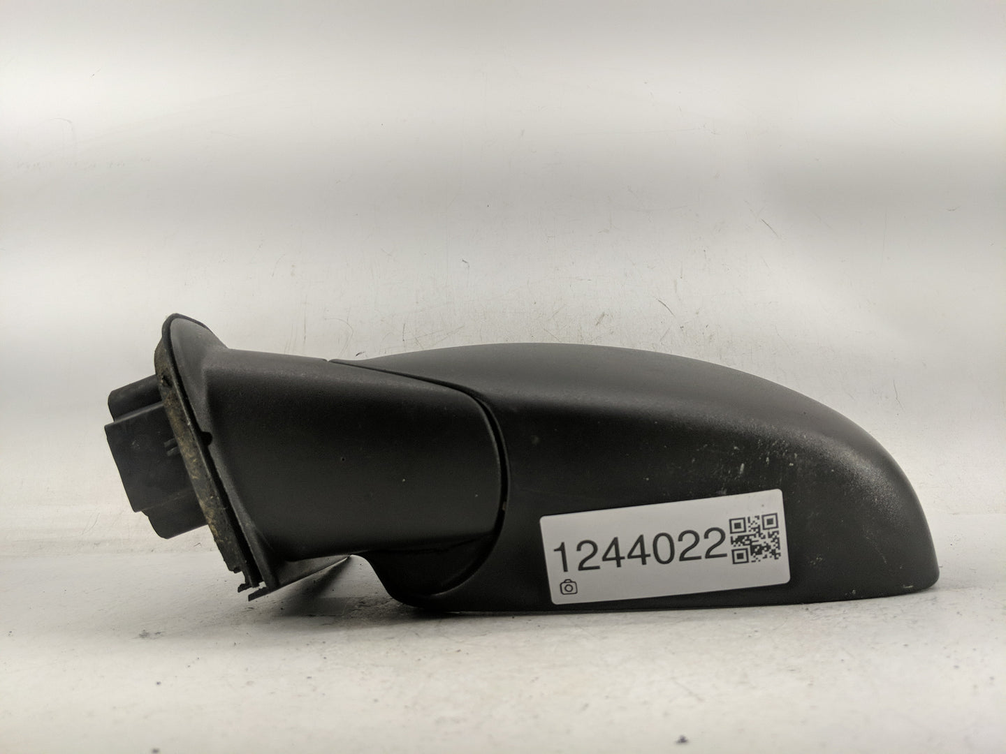 2004-2012 Chevrolet Colorado Side Mirror Replacement Driver Left View Door Mirror Fits OEM Used Auto Parts - Oemusedautopart