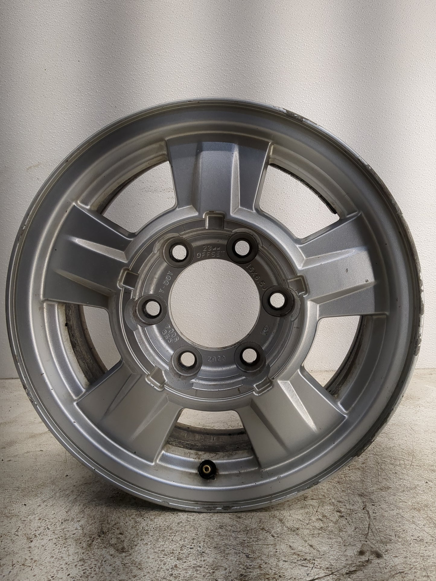 2004-2008 Chevrolet Colorado Oem Wheel Rim - Oemusedautoparts1.com