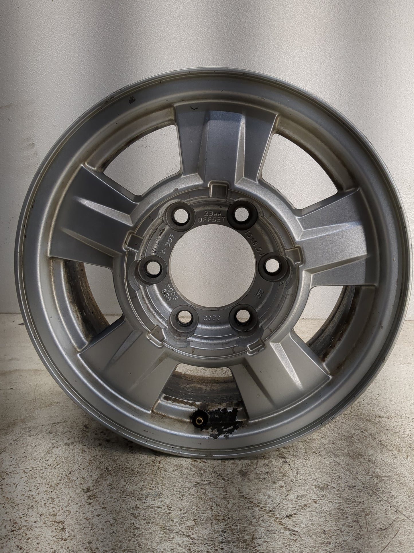 2004-2008 Chevrolet Colorado Oem Wheel Rim - Oemusedautoparts1.com