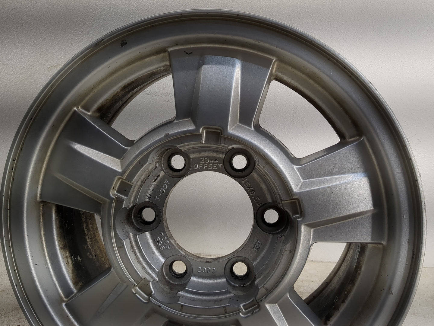 2004-2008 Chevrolet Colorado Oem Wheel Rim 1274827 - Oemusedautoparts1.com