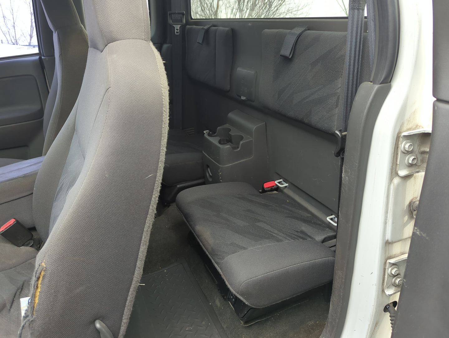 2005 Chevrolet Colorado Rear Seat Oem - Oemusedautoparts1.com