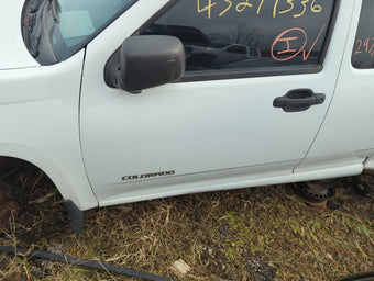 compare product 2012-2012 Chevrolet Colorado Driver Front Door Oem 1360359