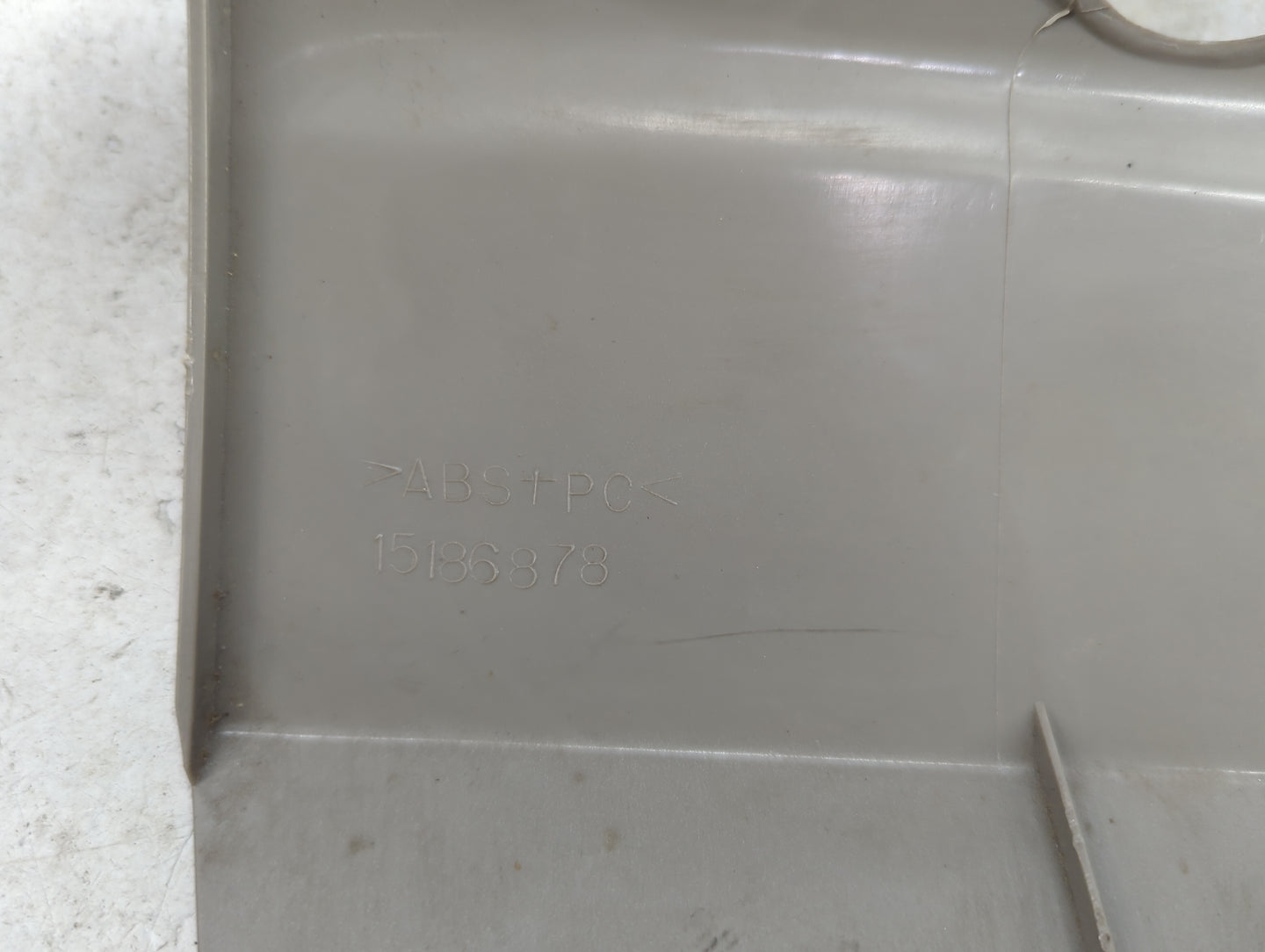 2005 Chevrolet Colorado Information Radio Display Screen Bezel Vents - Oemusedautoparts1.com