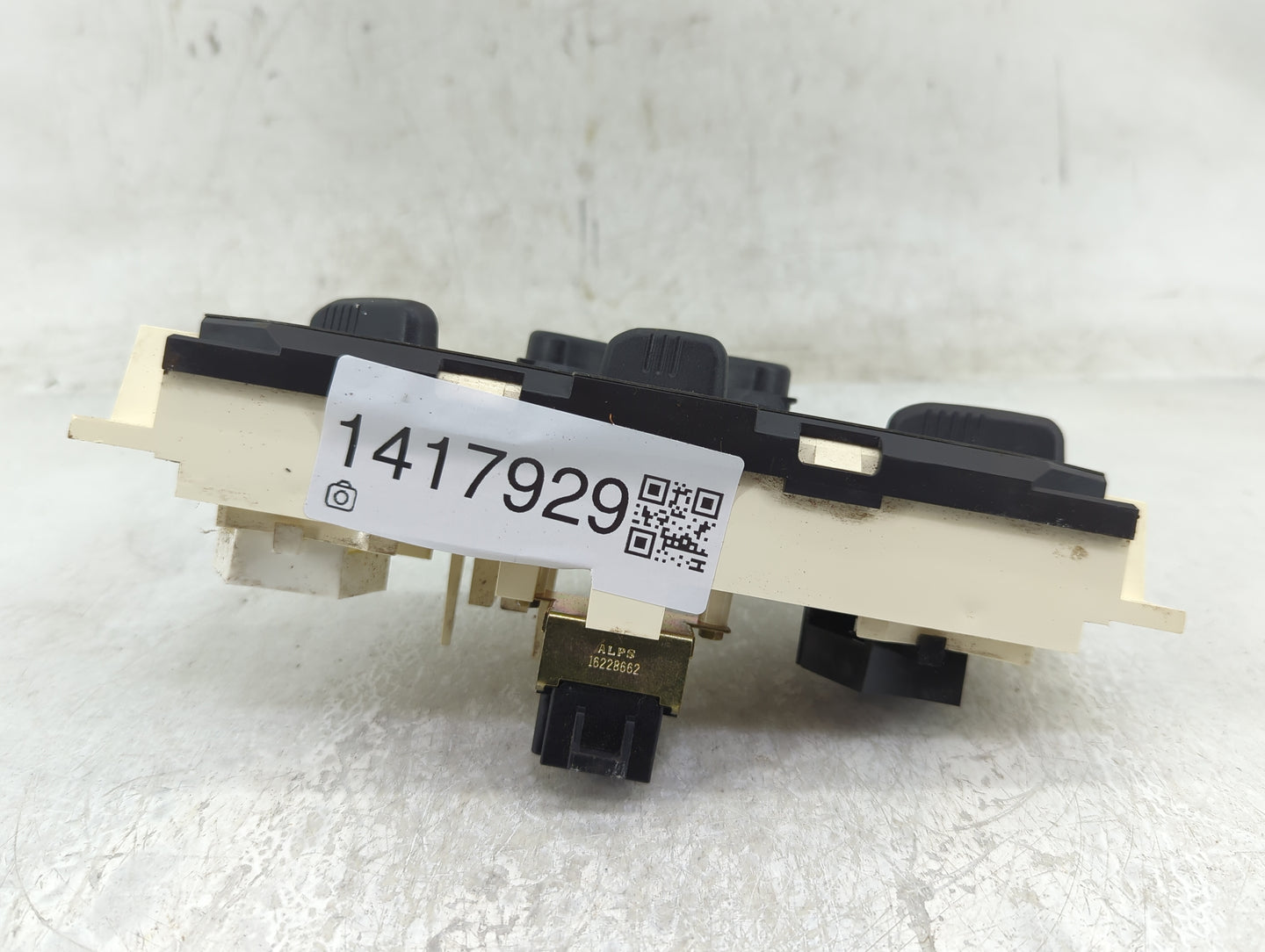 2004-2012 Chevrolet Colorado Climate Control Module Temperature AC/Heater Replacement P/N:15221922 Fits OEM Used Auto Parts 
