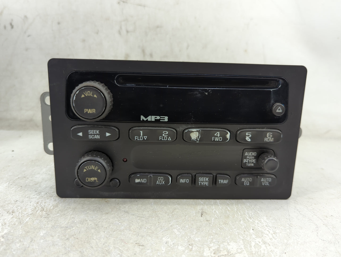2005-2012 Chevrolet Colorado Radio AM FM Cd Player Receiver Replacement P/N:15216905 Fits OEM Used Auto Parts - Oemusedautop
