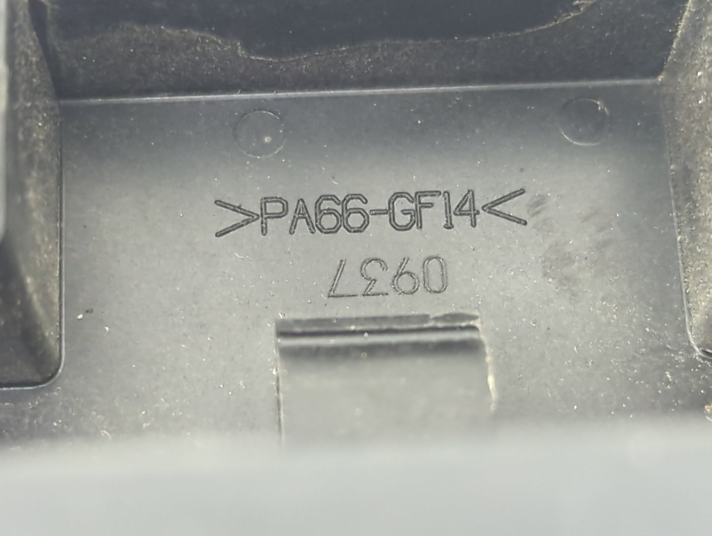 2004-2006 Chevrolet Colorado Fusebox Fuse Box Panel Relay Module Fits Fits 2004 2005 2006 OEM Used Auto Parts - Oemusedautop