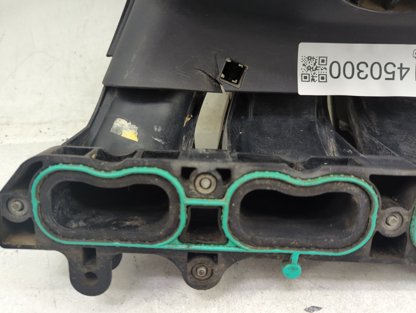 2004-2007 Chevrolet Colorado Air Intake Manifold Fits Fits 2004 2005 2006 2007 OEM Used Auto Parts - Oemusedautoparts1.com