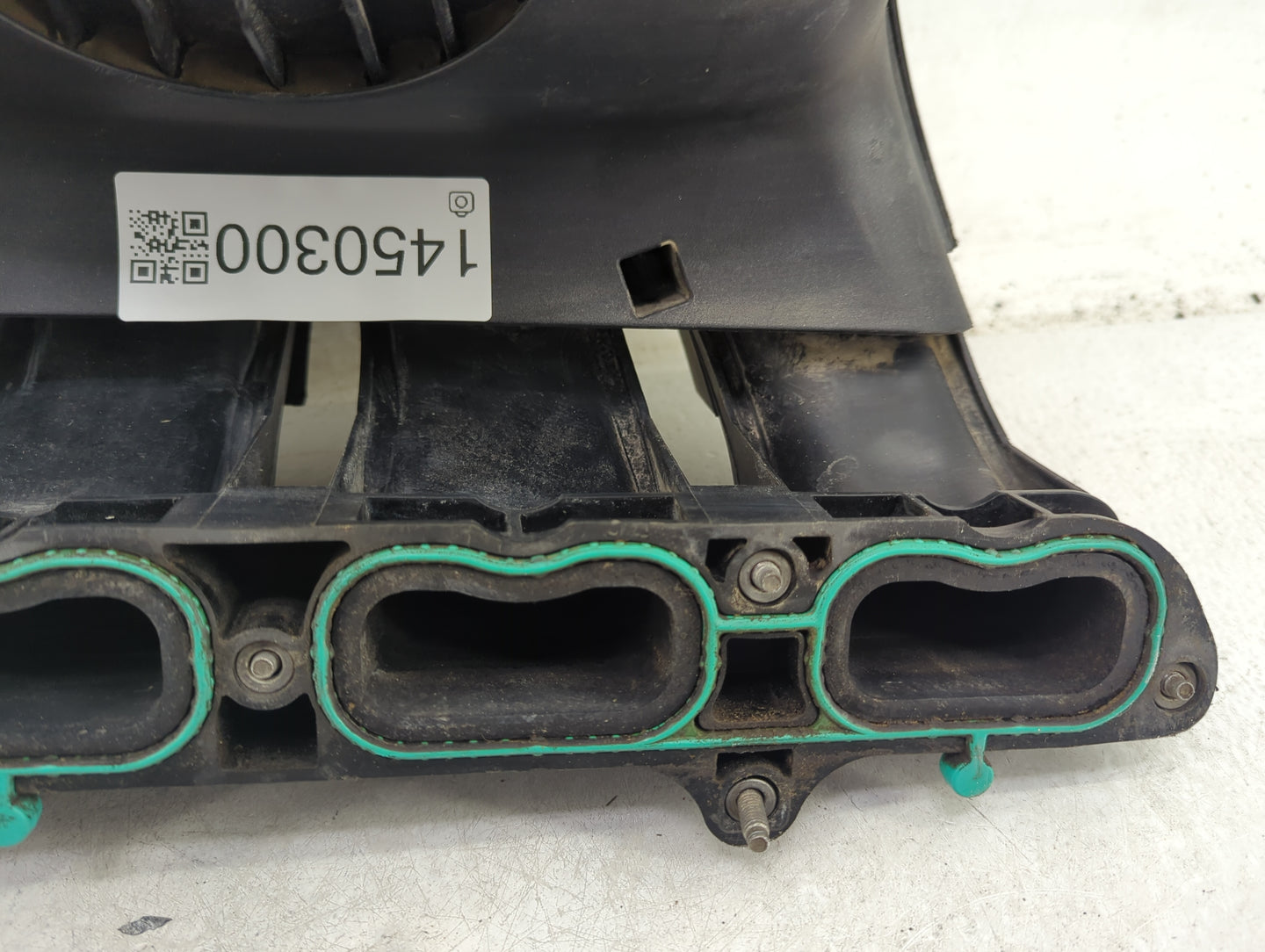 2004-2007 Chevrolet Colorado Air Intake Manifold Fits Fits 2004 2005 2006 2007 OEM Used Auto Parts - Oemusedautoparts1.com