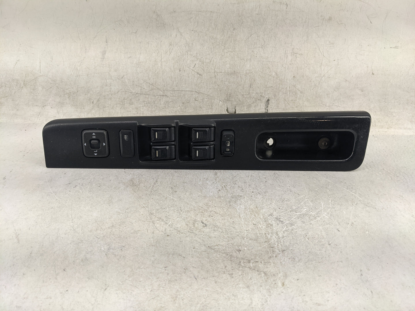 2004-2012 Chevrolet Colorado Master Power Window Switch Replacement Driver Side Left P/N:517317 Fits OEM Used Auto Parts - O