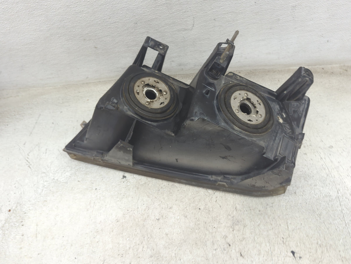 2005 Chevrolet Colorado Passenger Right Oem Head Light Headlight Lamp 1499853 - Oemusedautoparts1.com