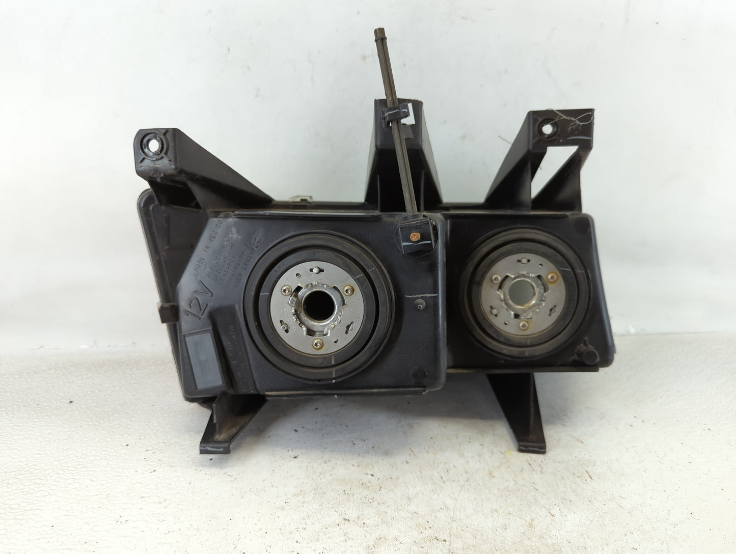 2005-2008 Chevrolet Colorado Driver Left Oem Head Light Headlight Lamp - Oemusedautoparts1.com