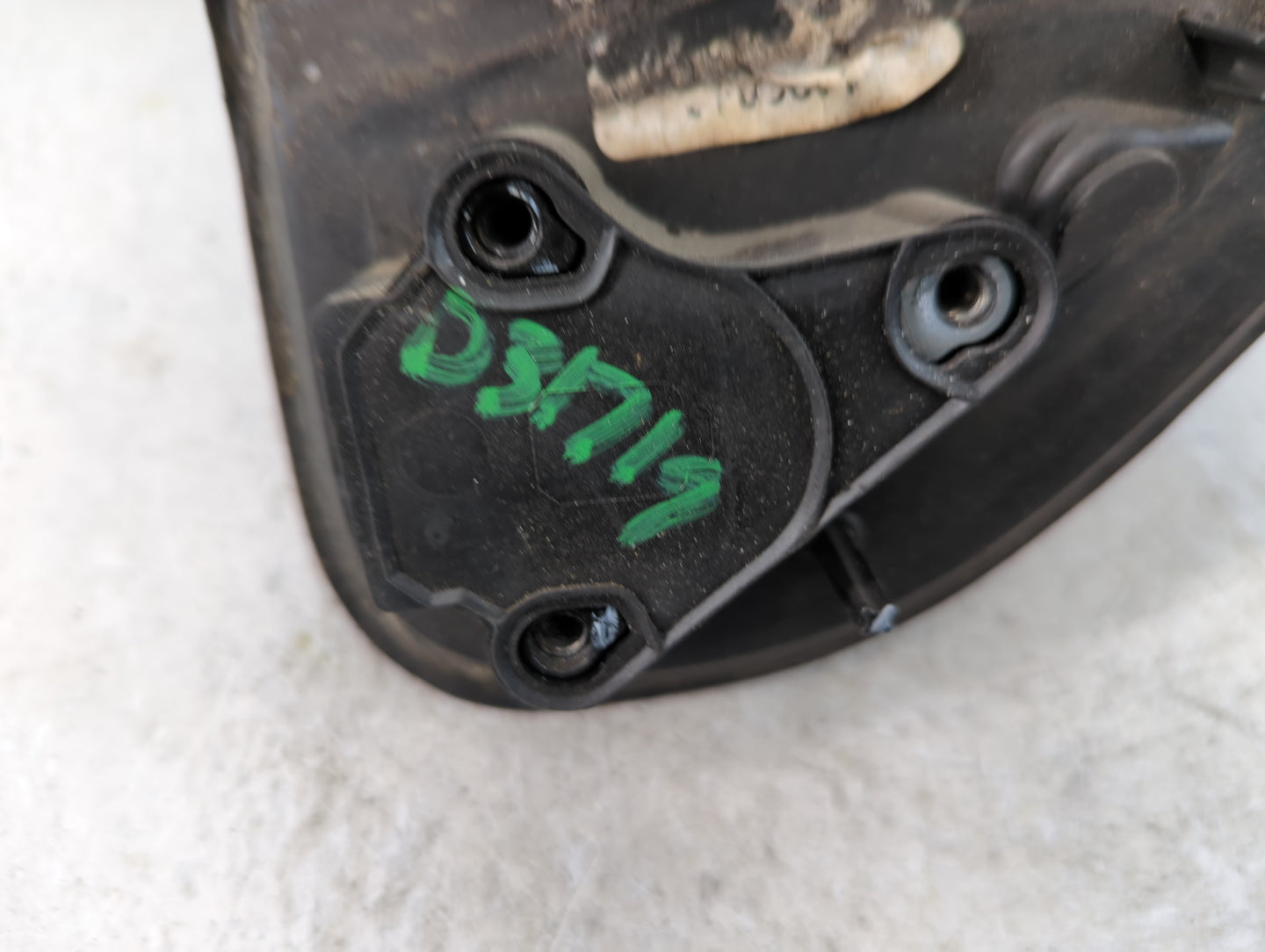 2004-2012 Chevrolet Colorado Driver Side View Mirror - Left Door Mirror OEM Used - Oemusedautoparts1.com