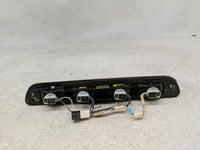 2004 Chevrolet Colorado Passenger Right Side Deck Lid Mounted Tail Light - Oemusedautoparts1.com