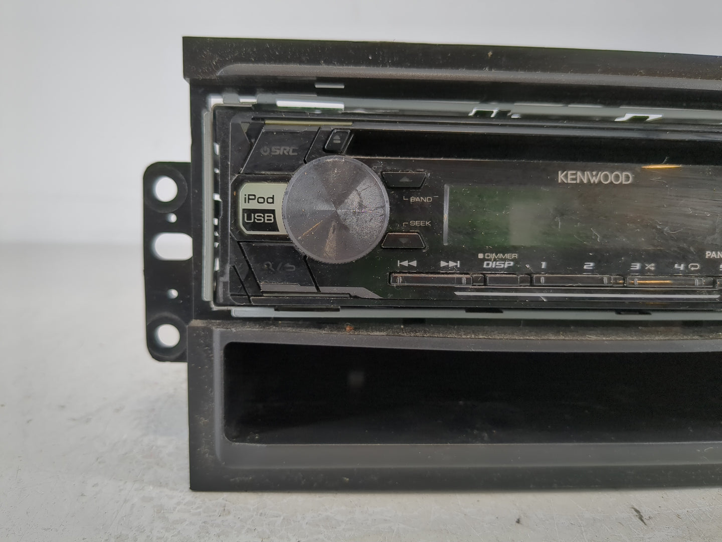 2005-2012 Chevrolet Colorado Radio AM FM Cd Player Receiver Replacement Fits Fits 2005 2006 2007 2008 2009 2010 2011 2012 OE