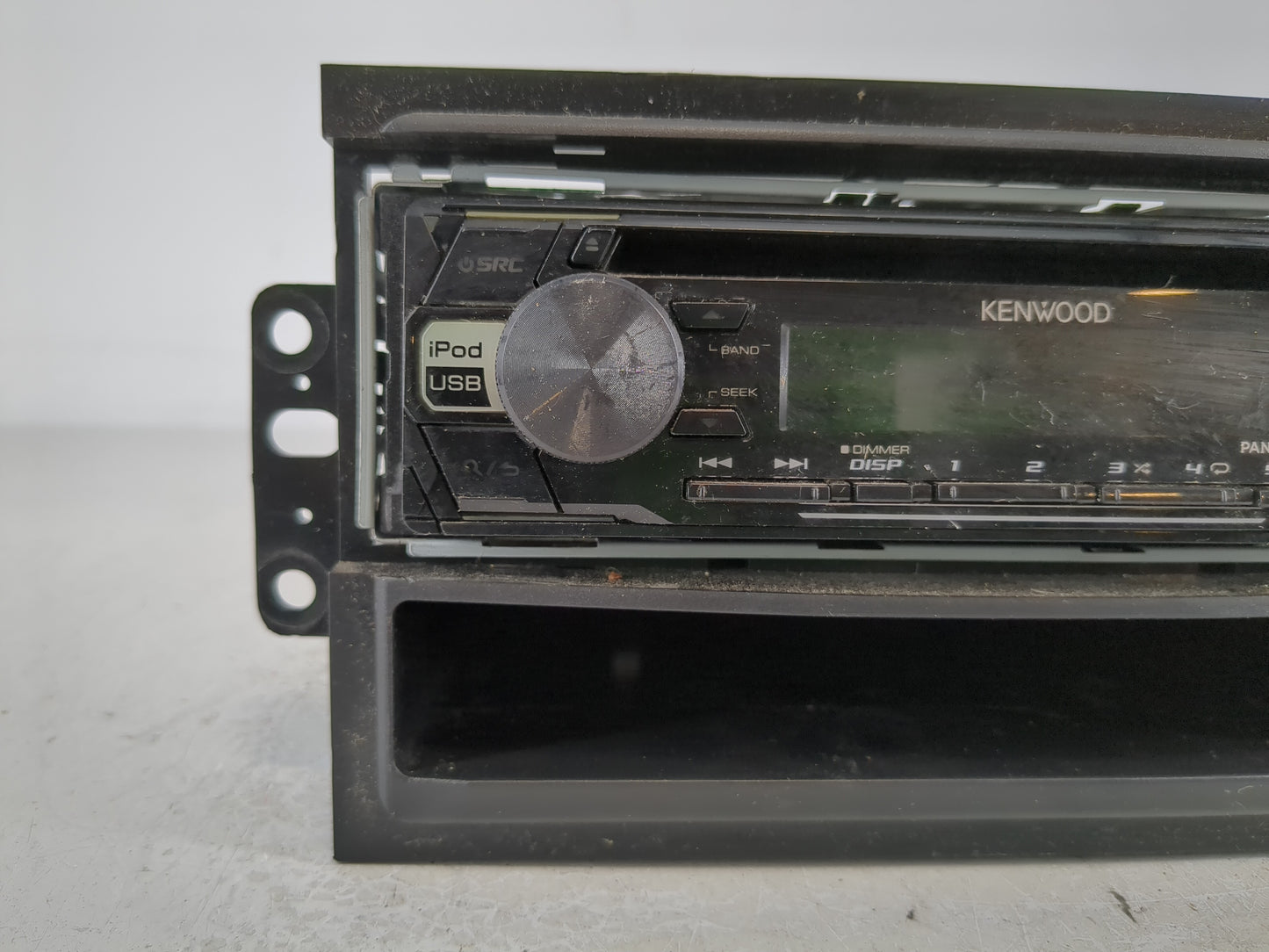 2005-2012 Chevrolet Colorado Radio AM FM Cd Player Receiver Replacement Fits Fits 2005 2006 2007 2008 2009 2010 2011 2012 OE
