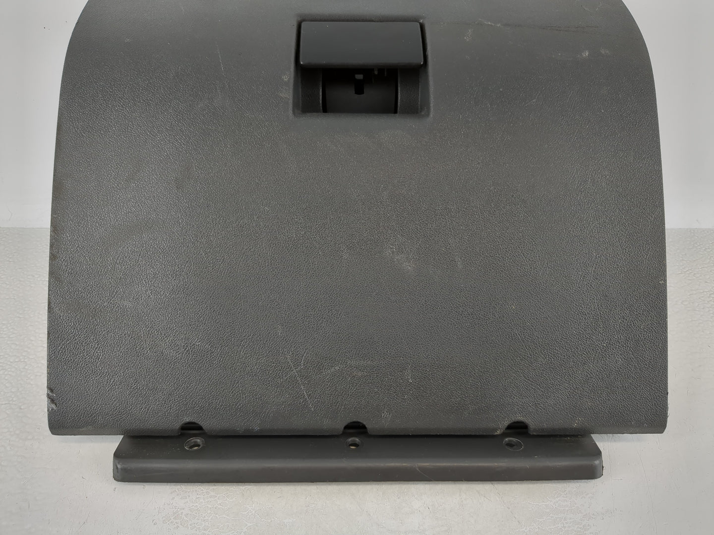 2005 Chevrolet Colorado Passenger Glove Box Door Storage Compartment - Oemusedautoparts1.com
