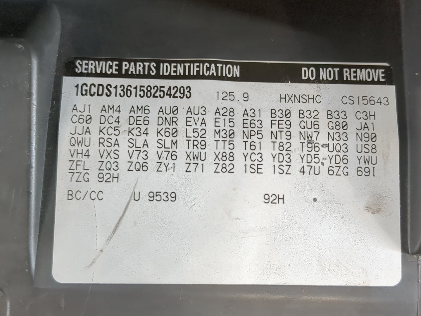 2005 Chevrolet Colorado Passenger Glove Box Door Storage Compartment - Oemusedautoparts1.com