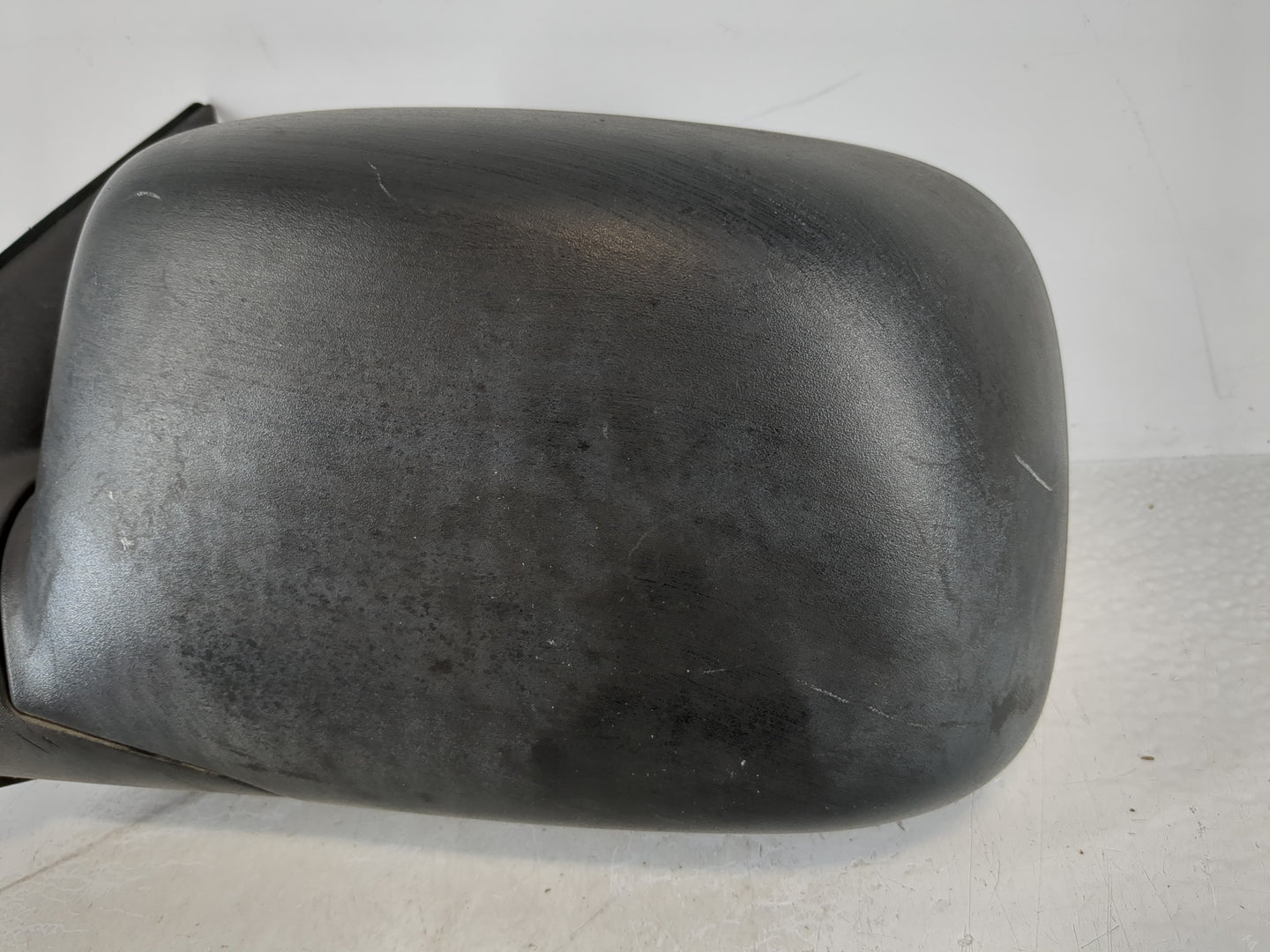 2004-2012 Chevrolet Colorado Passenger Right Side View Manual Door Mirror - Oemusedautoparts1.com