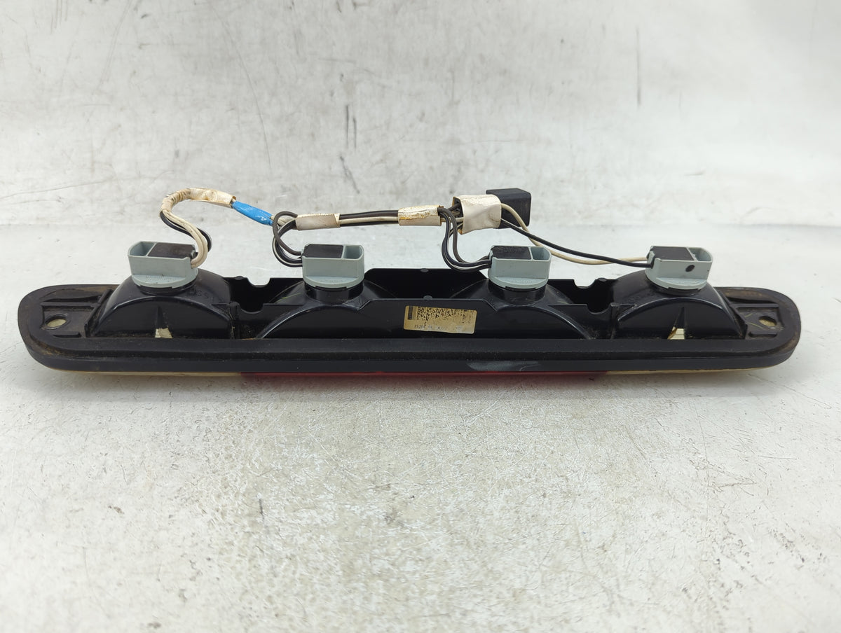 2005 Chevrolet Colorado Third Brake Light Tail Light Fits OEM Used Auto Parts - Oemusedautoparts1.com