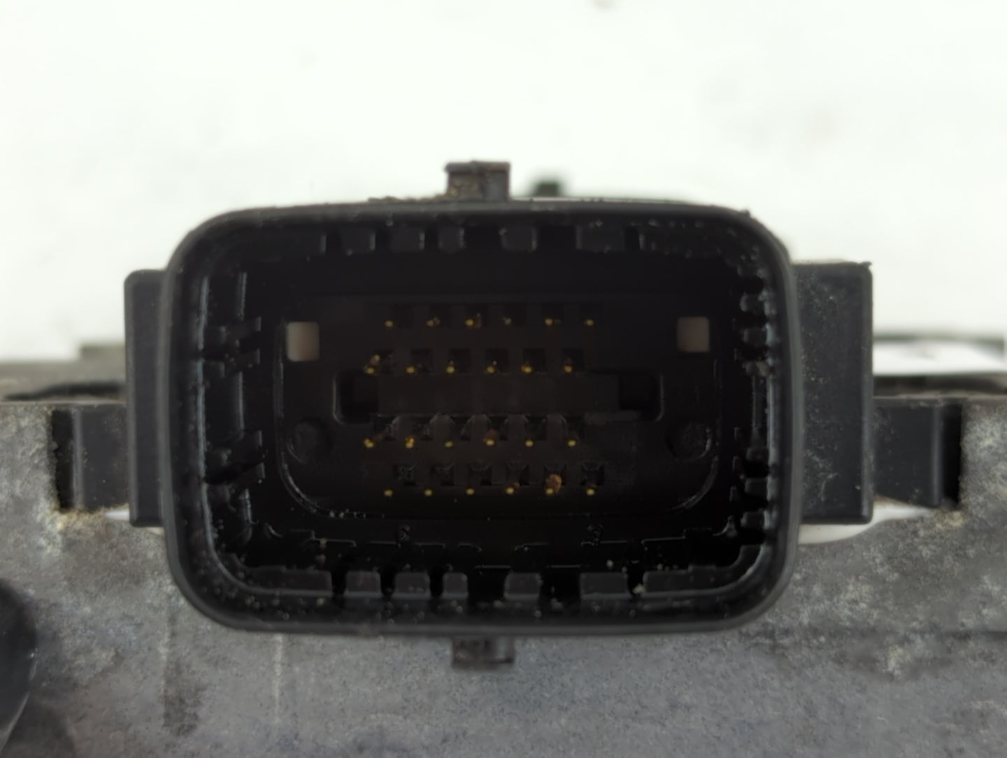 2005-2006 Chevrolet Equinox Chassis Control Module Ccm Bcm Body Control - Oemusedautoparts1.com