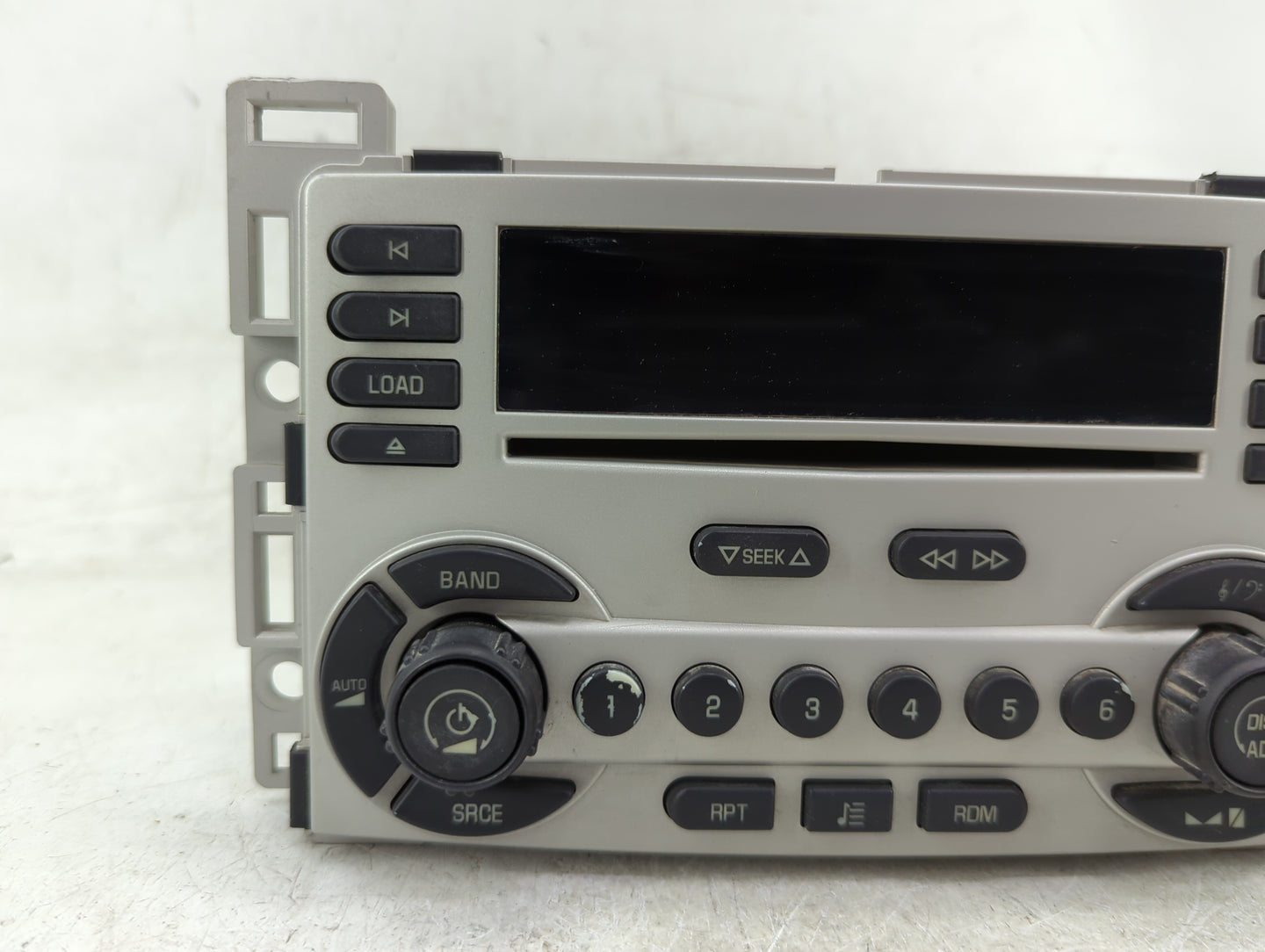 2005 Chevrolet Equinox Radio AM FM Cd Player Receiver Replacement P/N:15248614 Fits OEM Used Auto Parts - Oemusedautoparts1.