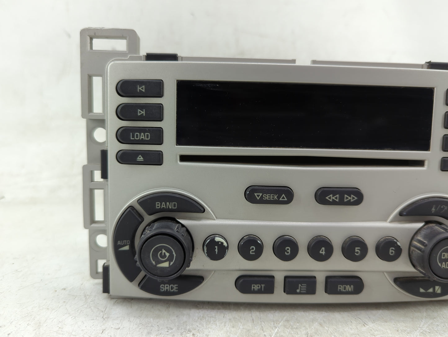 2005 Chevrolet Equinox Radio AM FM Cd Player Receiver Replacement P/N:15248614 Fits OEM Used Auto Parts - Oemusedautoparts1.