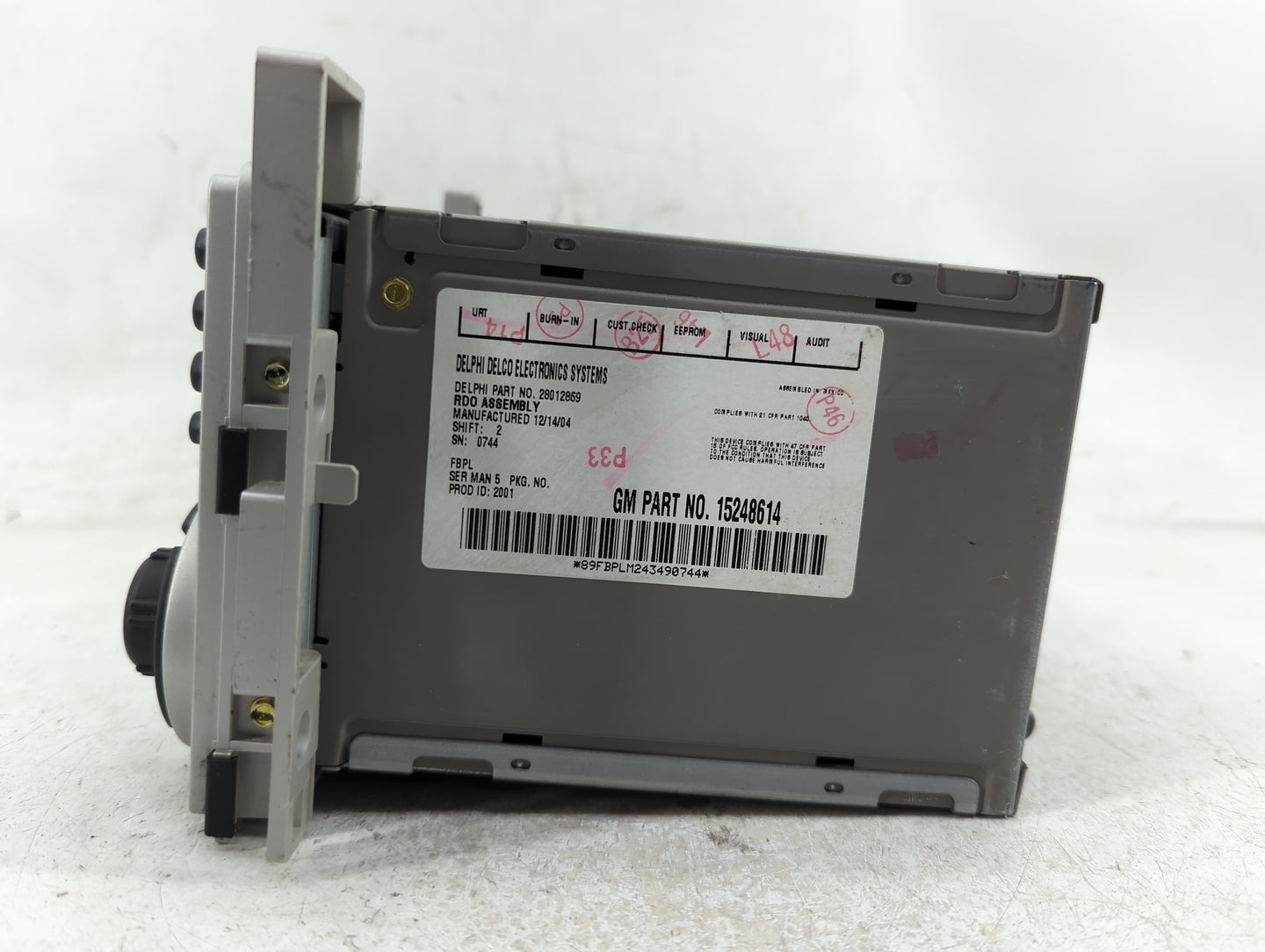2005 Chevrolet Equinox Radio AM FM Cd Player Receiver Replacement P/N:15248614 Fits OEM Used Auto Parts - Oemusedautoparts1.