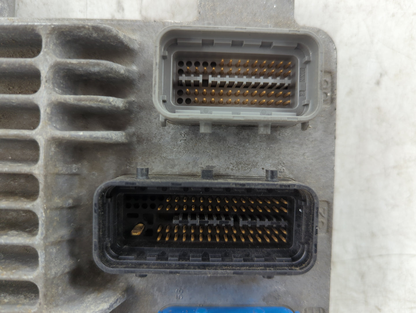 2005 Chevrolet Equinox PCM Engine Control Computer ECU ECM PCU OEM P/N:12593233 Fits Fits 2006 OEM Used Auto Parts - Oemused