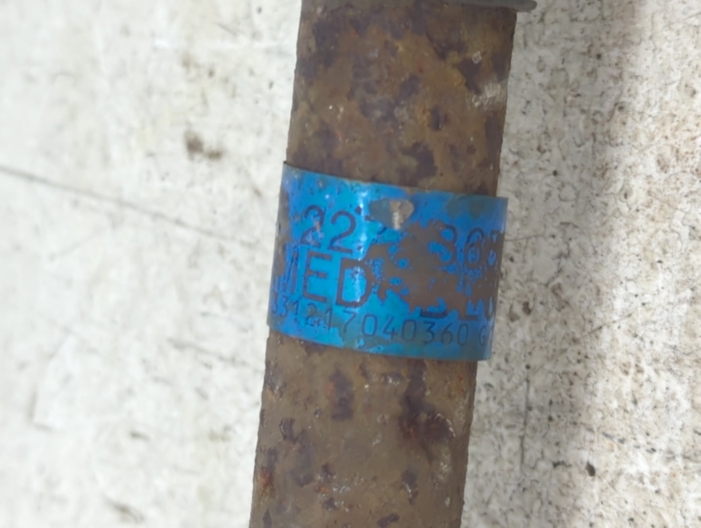 2005-2006 Chevrolet Equinox Axle Shaft Front Passenger Cv C/v - Oemusedautoparts1.com