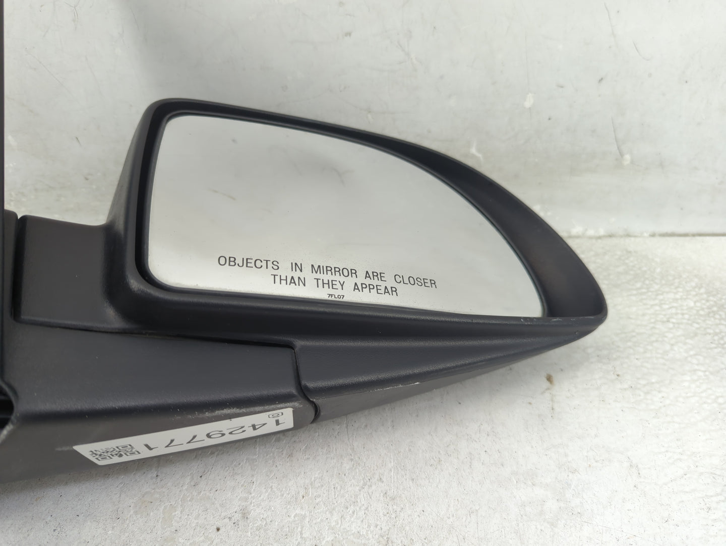 2005-2009 Chevrolet Equinox Passenger Side View Mirror - Right Door Mirror OEM Used - Oemusedautoparts1.com