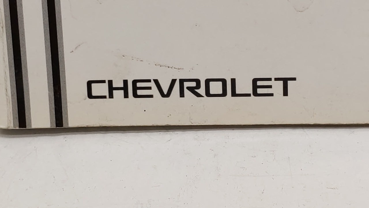 2005 Chevrolet Equinox Owners Manual Book Guide OEM Used Auto Parts - Oemusedautoparts1.com