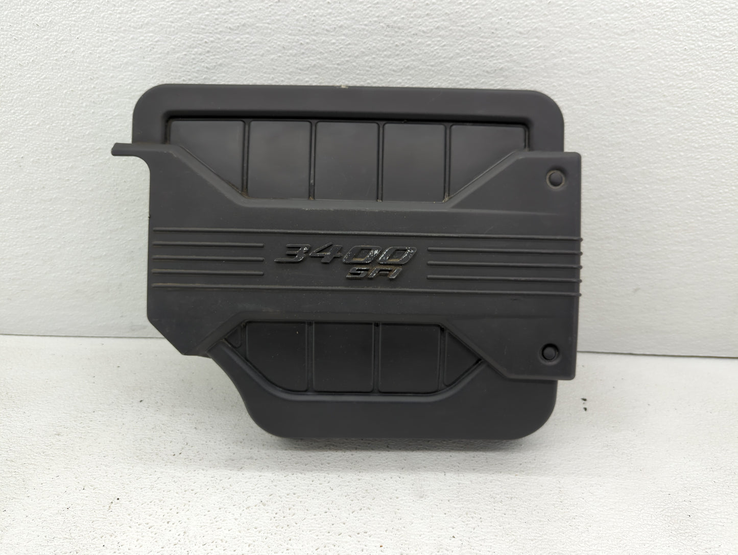 2005 Chevrolet Equinox Engine Cover - Oemusedautoparts1.com