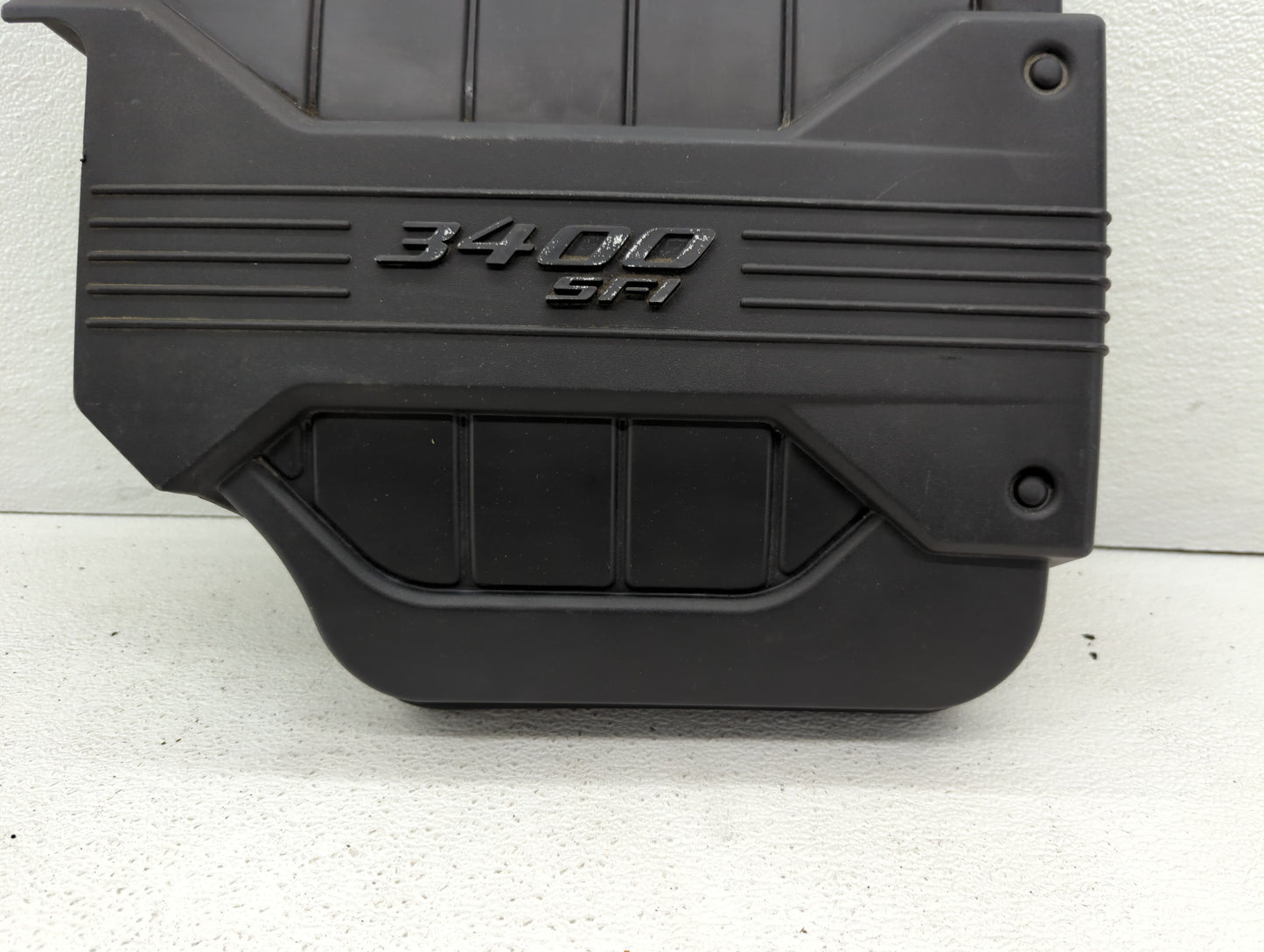 2005 Chevrolet Equinox Engine Cover - Oemusedautoparts1.com