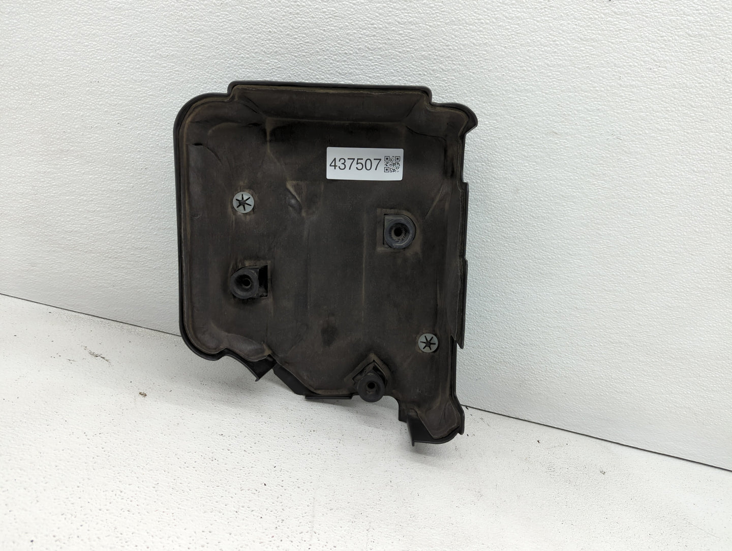 2005 Chevrolet Equinox Engine Cover - Oemusedautoparts1.com