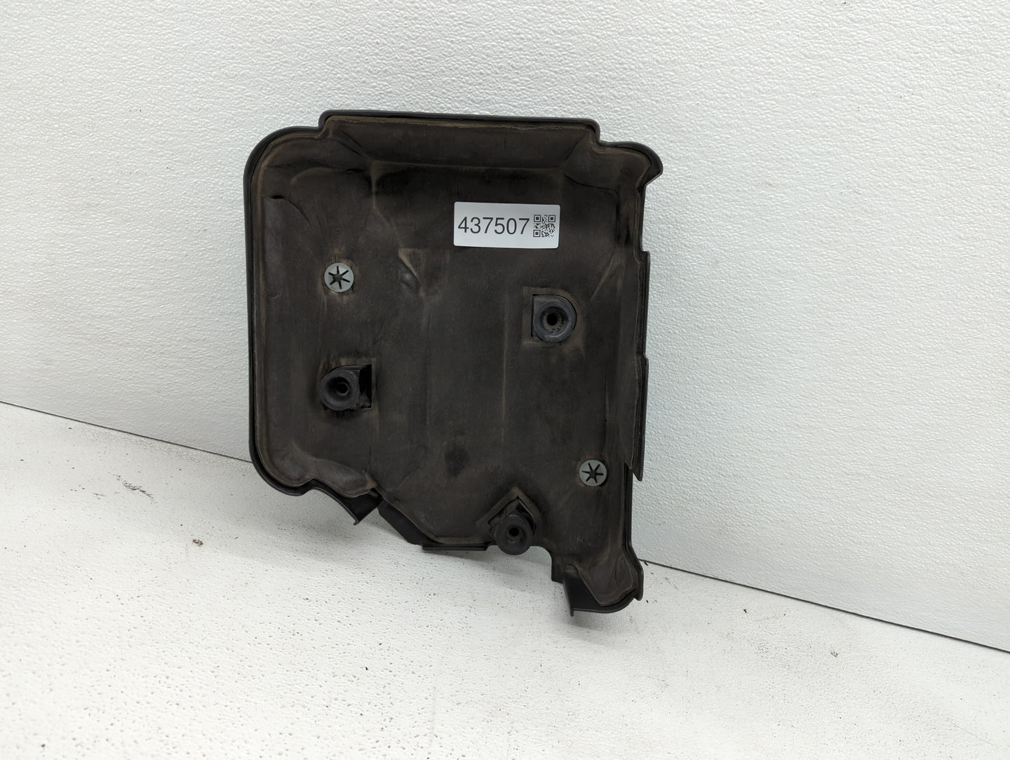 2005 Chevrolet Equinox Engine Cover - Oemusedautoparts1.com