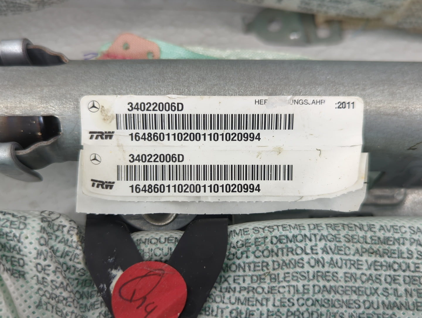 2005-2006 Chevrolet Equinox Air Bag Driver Left Steering Wheel Mounted P/N:34022006D Fits Fits 2005 2006 OEM Used Auto Parts