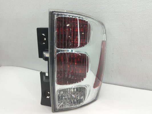 2005-2009 Chevrolet Equinox Tail Light Assembly Passenger Right OEM P/N:GM384-B000R Fits Fits 2005 2006 2007 2008 2009 OEM U