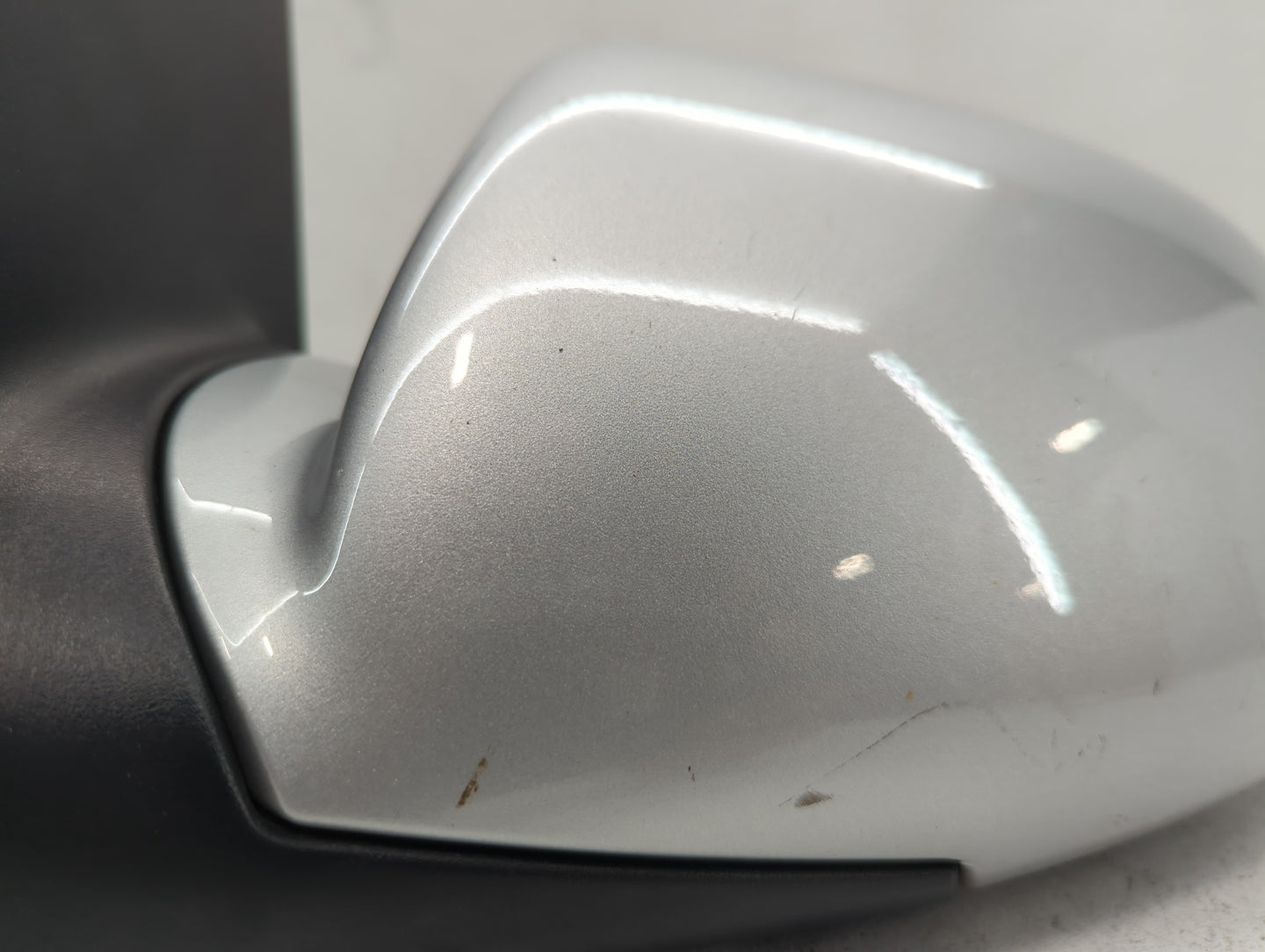 2005-2009 Chevrolet Equinox Driver Side View Mirror - Left Door Mirror OEM Used - Oemusedautoparts1.com