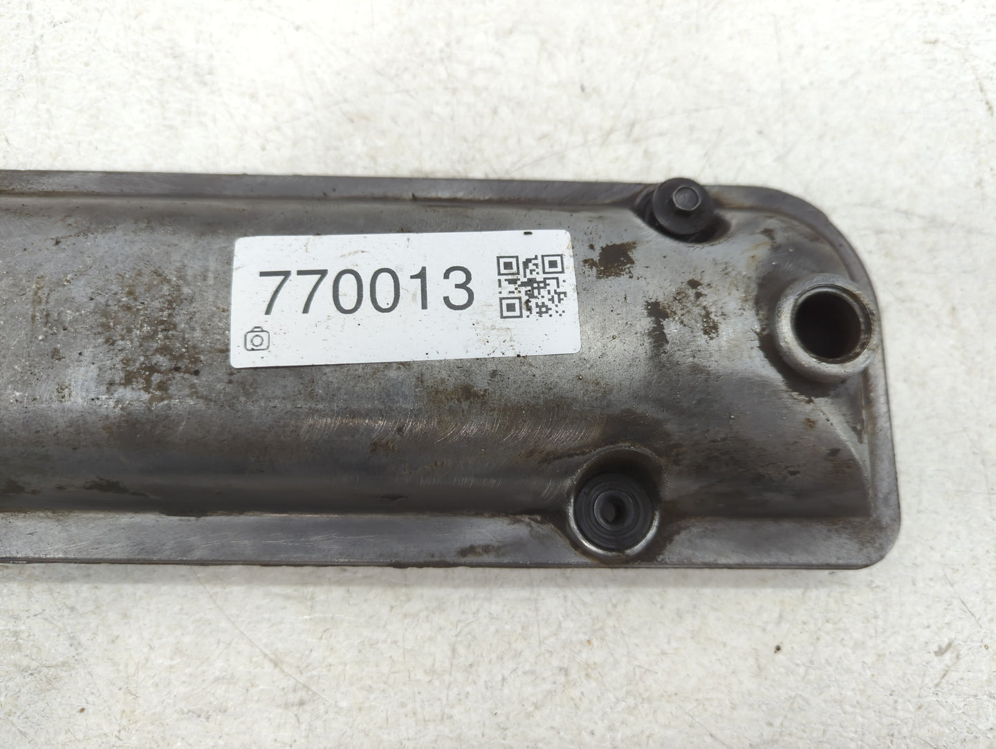 2005 Chevrolet Equinox Passenger Right Cylinder Head Valve Cover P/N:GM 12568147 Fits OEM Used Auto Parts - Oemusedautoparts