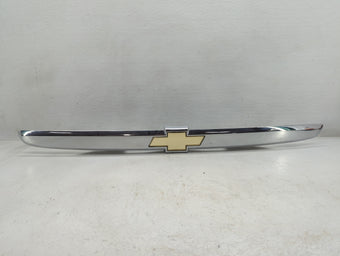 compare product 2005-2009 Chevrolet Equinox Tail Finish Panel Oem Chrome