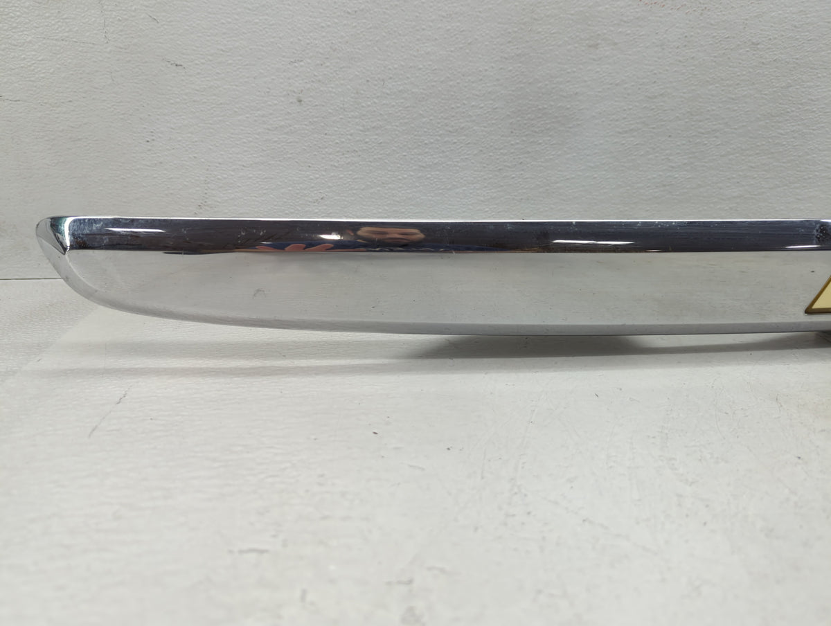 2005-2009 Chevrolet Equinox Tail Finish Panel Oem Chrome - Oemusedautoparts1.com