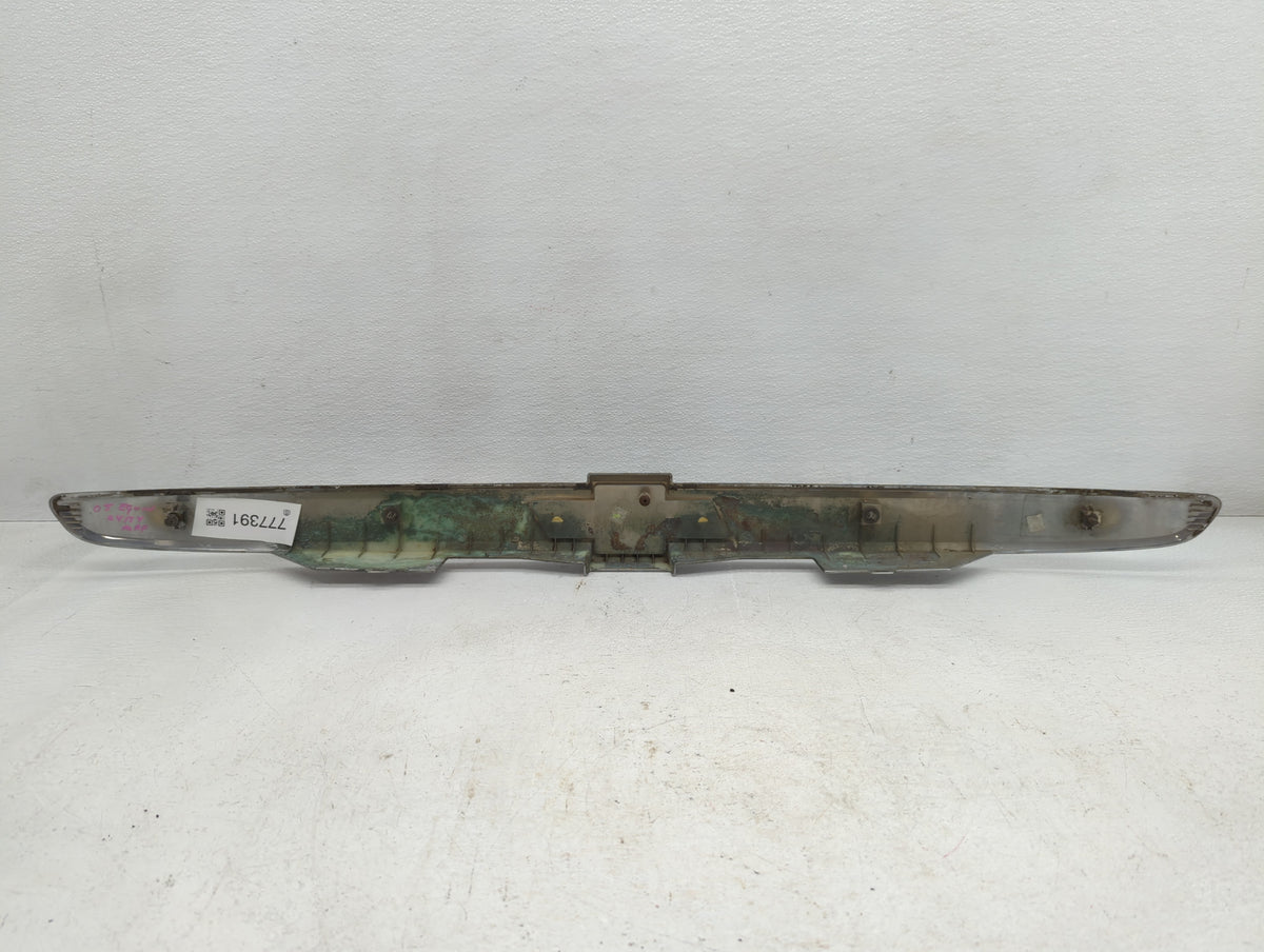 2005-2009 Chevrolet Equinox Tail Finish Panel Oem Chrome - Oemusedautoparts1.com