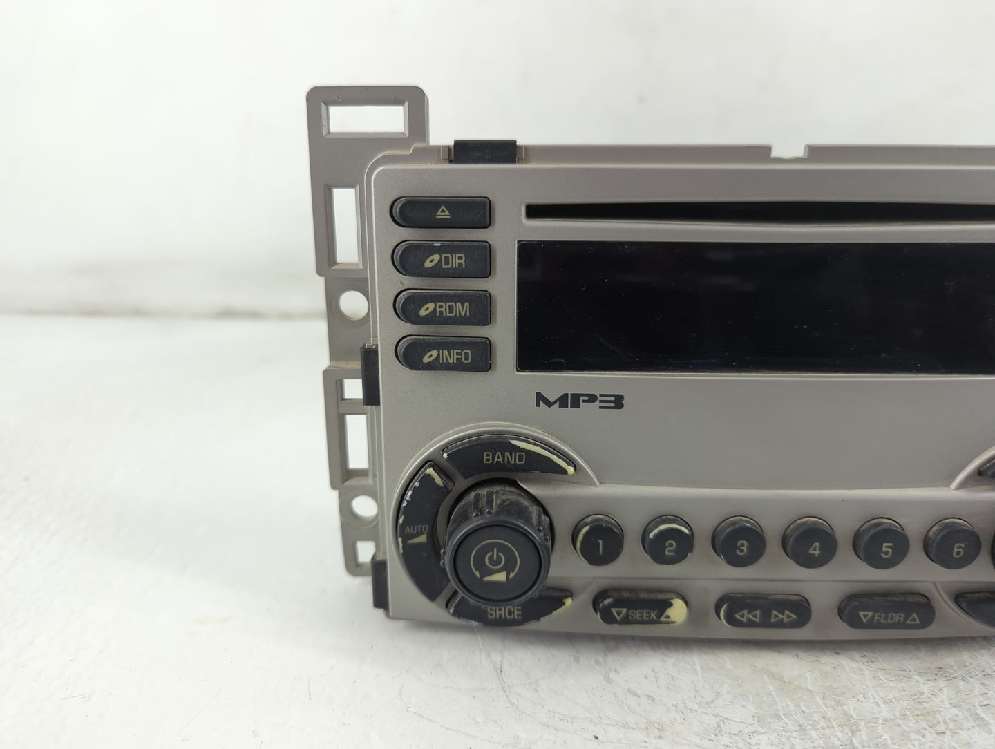 2005 Chevrolet Equinox Radio AM FM Cd Player Receiver Replacement P/N:15806226 Fits OEM Used Auto Parts - Oemusedautoparts1.