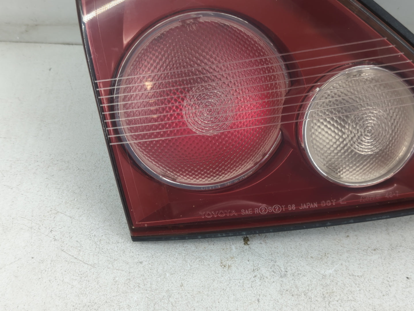 2005-2009 Chevrolet Equinox Tail Light Assembly Driver Left OEM P/N:12V21/5W Fits Fits 2005 2006 2007 2008 2009 OEM Used Aut