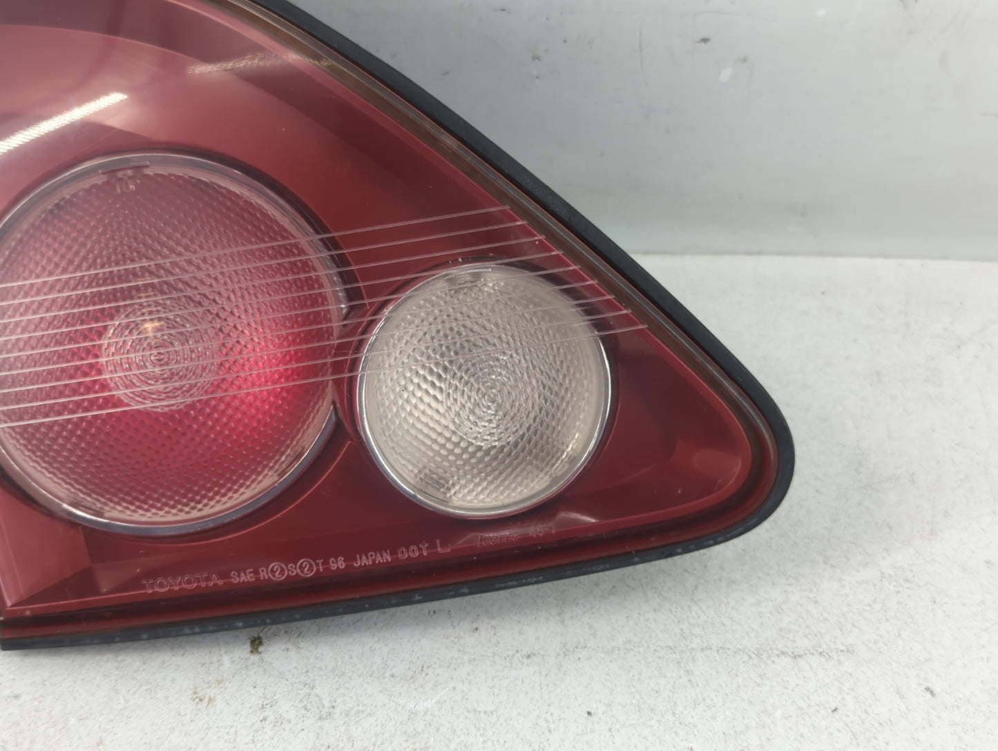 2005-2009 Chevrolet Equinox Tail Light Assembly Driver Left OEM P/N:12V21/5W Fits Fits 2005 2006 2007 2008 2009 OEM Used Aut