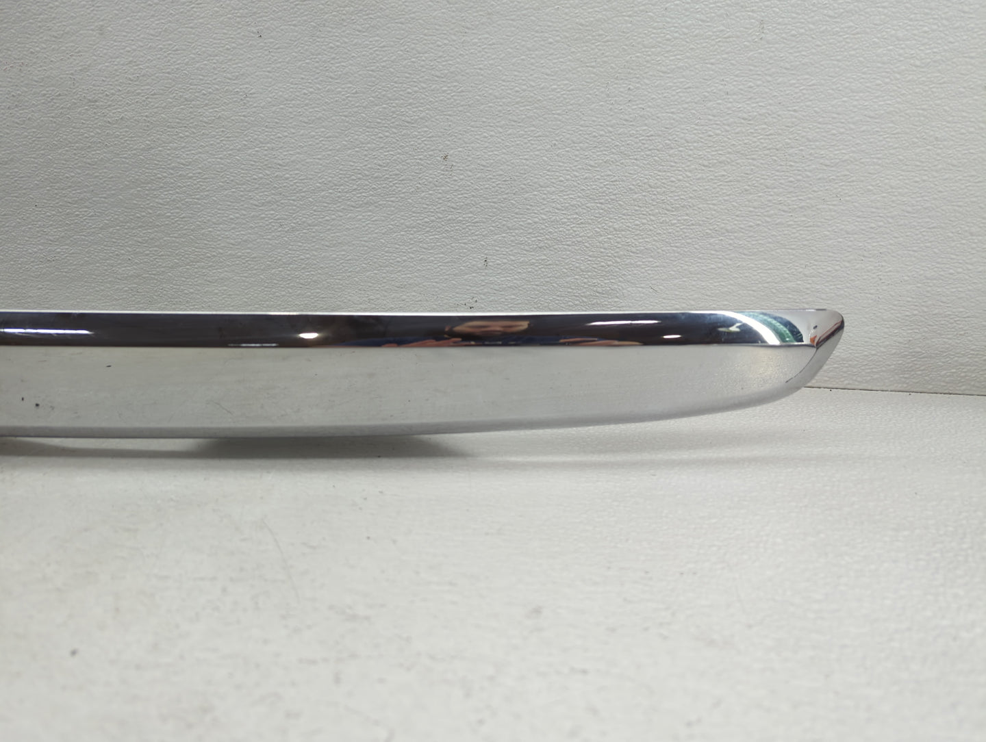 Chevrolet Equinx Tail Finish Panel Oem Chrome - Oemusedautoparts1.com