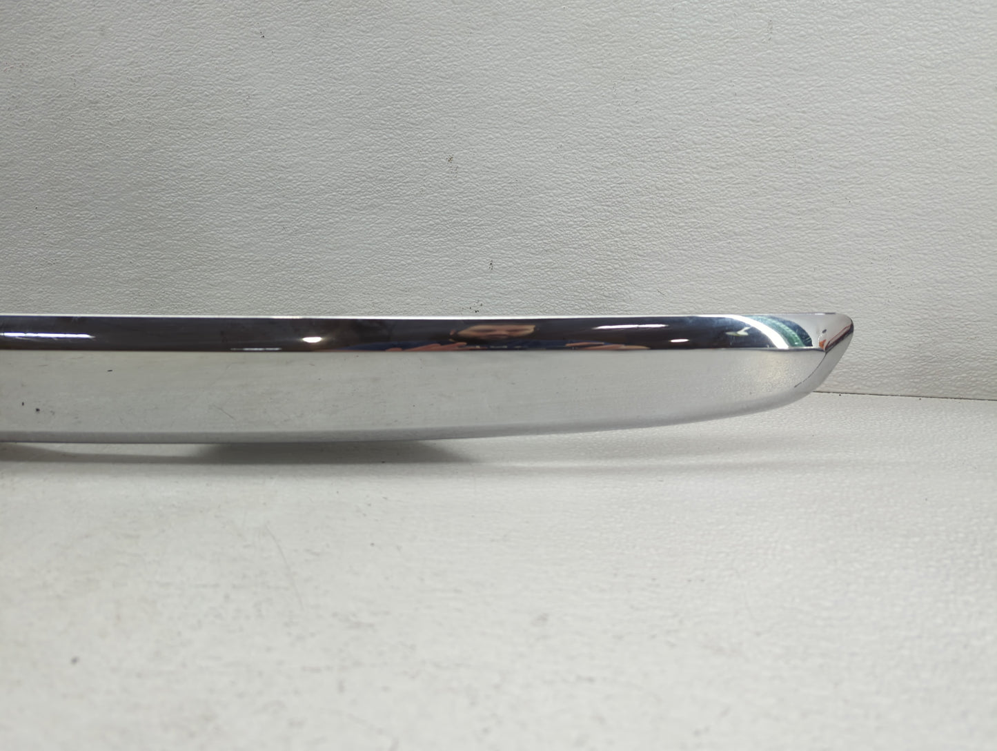 Chevrolet Equinx Tail Finish Panel Oem Chrome - Oemusedautoparts1.com