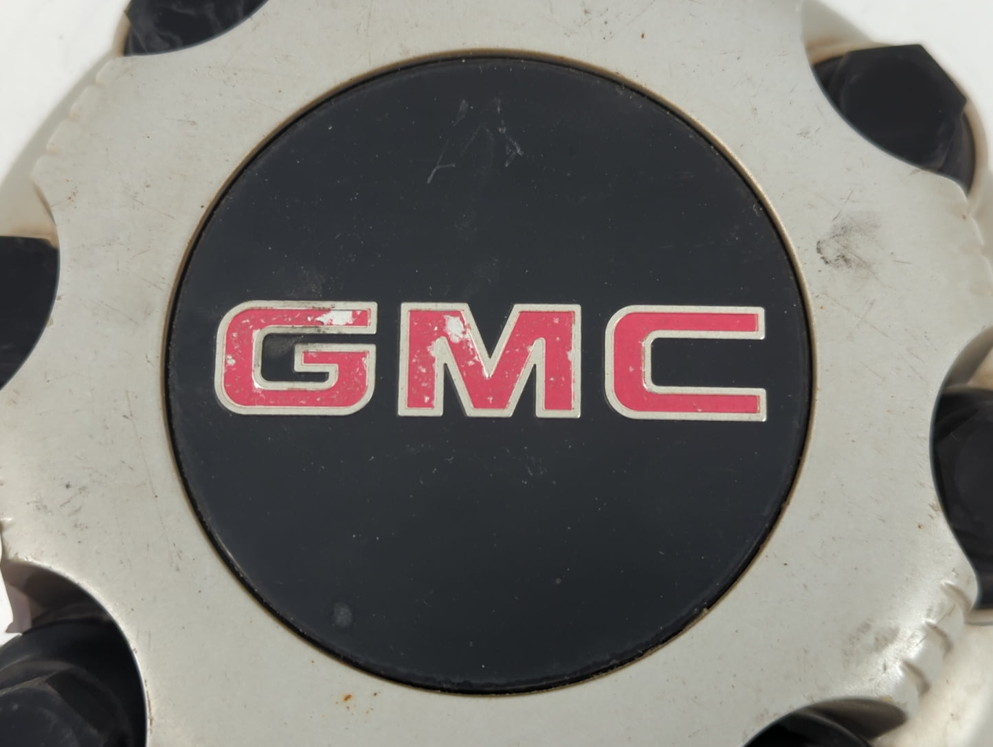 2005 Chevrolet Express 2500 Rim Wheel Center Cap - Oemusedautoparts1.com